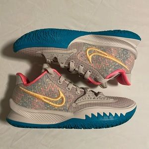 Kyrie low 4   Barely worn!